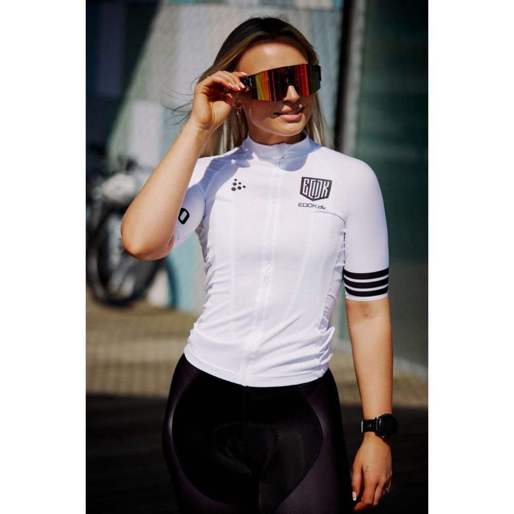 PÉVÈLO Relief Solbriller - All Black